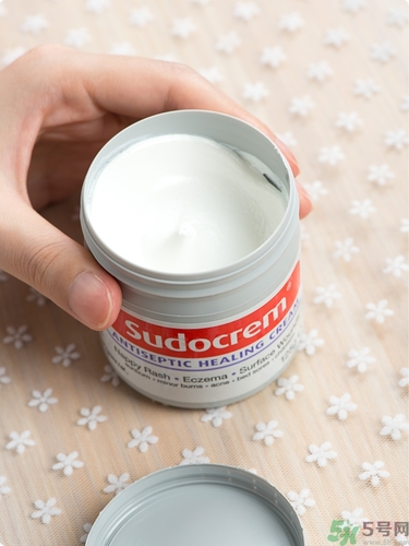 Sudocrem屁屁霜怎么用？sudocrem屁屁霜初生寶寶能用嗎？