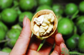 新鮮核桃上火嗎？吃新鮮核桃會(huì)上火嗎？