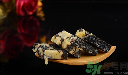 阿膠糕一天吃幾塊合適?阿膠糕什么時候吃最好?