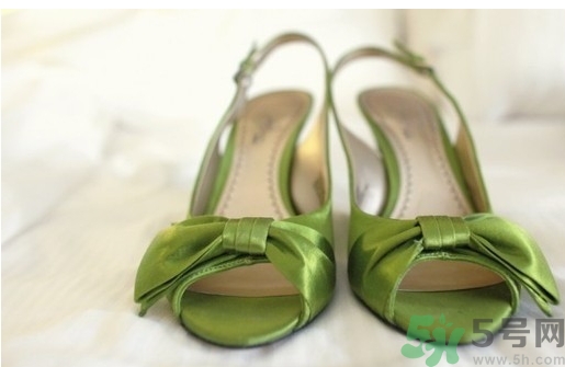 結(jié)婚可以穿綠色衣服嗎？結(jié)婚為什么穿綠鞋子？