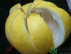 柚子皮能去冰箱異味嗎？為什么柚子皮能去除冰箱的異味？