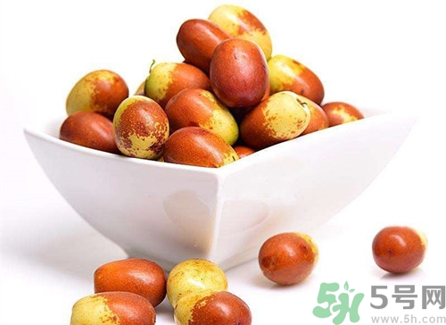 吃了冬棗核有事嗎?冬棗核咬破了有毒嗎 吃了冬棗核有事嗎?冬棗核咬破了有毒嗎