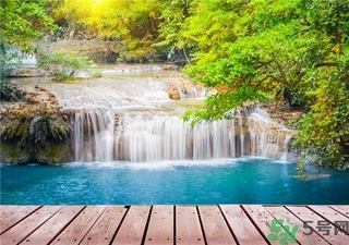泡溫泉可以戴隱形眼鏡嗎？泡溫泉帶隱形眼鏡可以嗎？