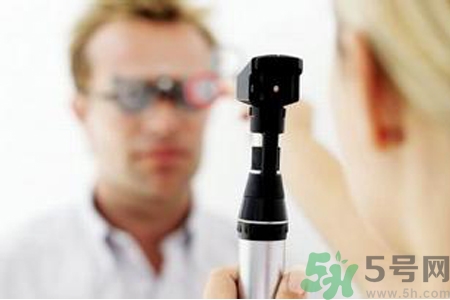 眼睛視力模糊是怎么回事？眼睛視力模糊是怎么辦？