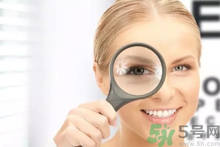 眼睛視力模糊是怎么回事？眼睛視力模糊是怎么辦？