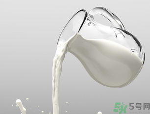 牛奶和鮮棗能一起吃嗎？鮮棗能和牛奶一起吃嗎？
