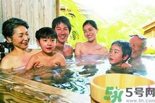 小孩可以泡溫泉嗎？多大的小孩可以泡溫泉？