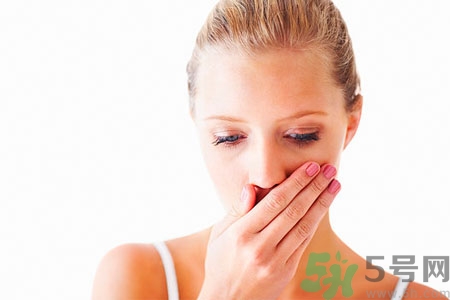 嘴里長(zhǎng)泡怎么回事？嘴里面長(zhǎng)泡怎么辦？
