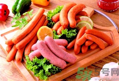 孕婦吃火腿腸好嗎？孕婦吃火腿腸對胎兒有影響嗎？