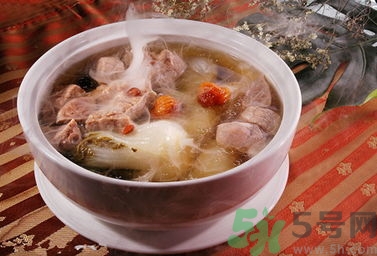 入秋喝什么湯最好？秋季養(yǎng)生湯有哪些？