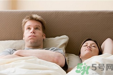 落枕晚上怎么睡覺好？落枕后怎么睡覺？