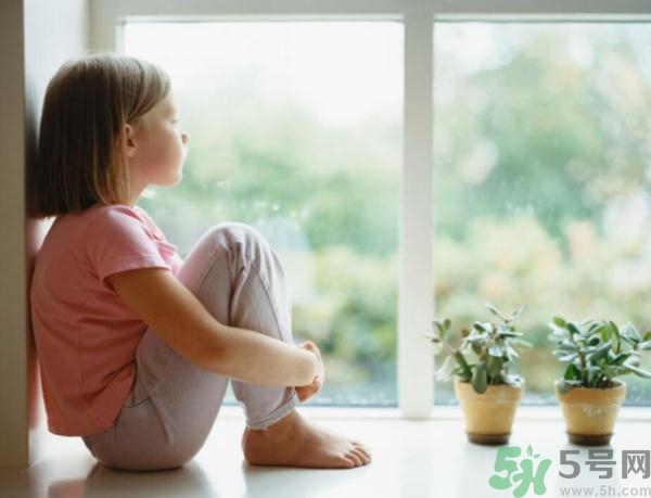兒童性格內(nèi)向怎么辦？兒童性格培養(yǎng)的書有哪些