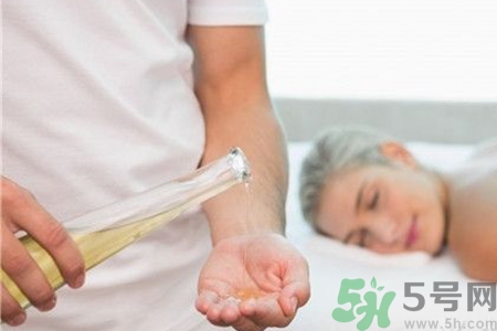 甘油會(huì)堵塞毛孔嗎？甘油堵塞毛孔怎么辦？
