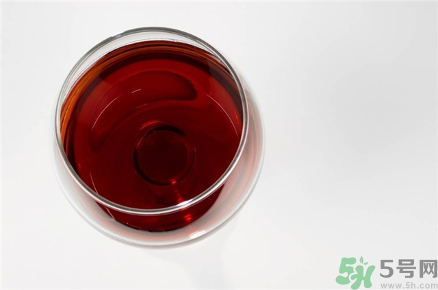 葡萄酒不能和什么一起吃？葡萄酒和什么食物相克？