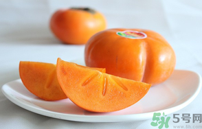 脆柿子可以直接吃嗎？柿子可以直接吃嗎？