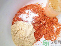 秋天釣魚用什么餌料？秋季釣魚用什么餌料好？