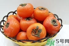 吃脆柿子有什么好處？脆柿子吃多了有什么壞處？