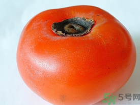 新鮮柿子皮可以吃嗎？吃了柿子皮怎么辦？