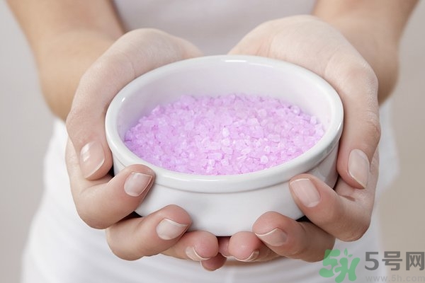 浴鹽可以去角質嗎?浴鹽去角質怎么用