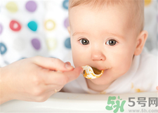 怎么判斷寶寶積食？寶寶積食吃什么食物好？