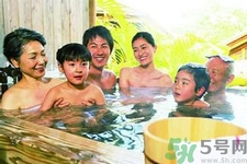 高血壓能泡溫泉嗎？血壓高適合泡溫泉嗎？