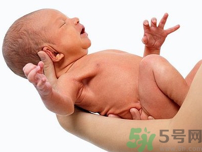 新生兒為什么那么丑？新生兒越丑越好嗎？