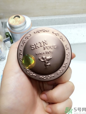 思親膚和自然樂園哪個(gè)好？skin food和自然樂園哪個(gè)好用？
