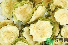 新鮮苦瓜片和干苦瓜片泡水哪個好？苦瓜片泡水喝的功效