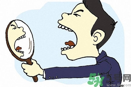 吃口香糖會口臭嗎？吃了口香糖為什么口還很臭？