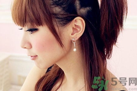 去醫(yī)院打耳洞掛什么科？去醫(yī)院打激光耳洞多少錢？