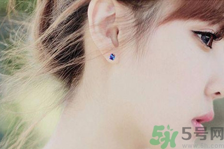 激光打耳洞疼嗎？激光打耳洞會打歪嗎？