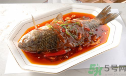 鯽魚死了一夜能吃嗎？鯽魚死了一天能吃嗎？