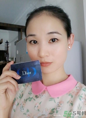 迪奧凝脂恒久粉餅怎么用? 迪奧凝脂恒久粉餅怎么用?