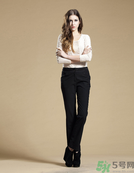 黑色褲子粘毛怎么辦？黑色褲子為什么會(huì)粘毛？