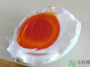 煮熟的咸鴨蛋能冷凍嗎？煮熟的咸鴨蛋放在冰箱能放多久？