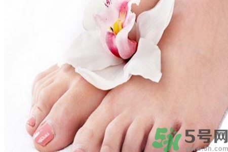 腳趾甲長到肉里怎么辦？腳趾甲長到肉里是什么原因？