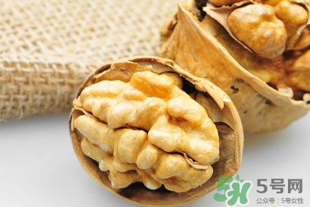 核桃是發(fā)物嗎？手術(shù)后能吃核桃補(bǔ)身體嗎？