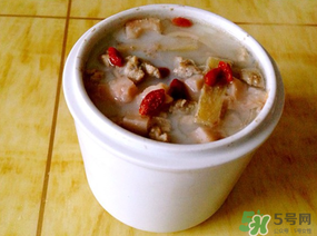 吃完鴨肉可以喝牛奶嗎？鴨肉和牛奶能一起吃嗎？