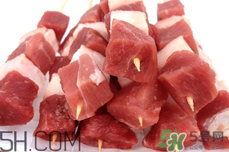 吃完羊肉能吃柿子嗎？羊肉和柿子能一起吃嗎？