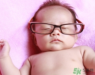 冬季出生的寶寶要準(zhǔn)備些什么？冬季出生的寶寶需要什么？