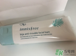 潔面膏和潔面乳的區(qū)別 潔面膏的功效作用 潔面膏和潔面乳的區(qū)別 潔面膏的功效作用