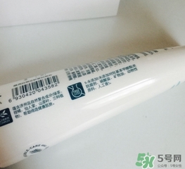 潔面膏和潔面乳的區(qū)別 潔面膏的功效作用 潔面膏和潔面乳的區(qū)別 潔面膏的功效作用