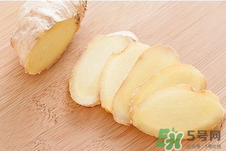生姜水能洗頭發(fā)嗎？姜湯洗頭發(fā)有什么好處？
