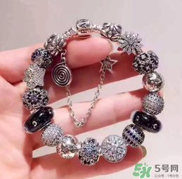 潘多拉的手鐲怎么打開？潘多拉的手鐲怎么帶？