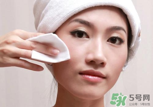 潤(rùn)膚露可以卸妝嗎？潤(rùn)膚露怎么卸妝？