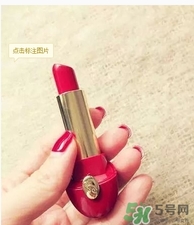 復古紅口紅適合學生嗎？復古紅口紅顯老嗎？