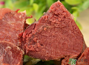 熟牛肉放冰箱里能保鮮多久？熟牛肉冷凍可以放多久？