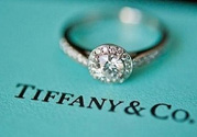 Tiffany和Cartier哪個好？蒂芙尼和卡地亞哪個貴？