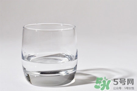 喝白酒能解牙痛嗎？牙痛能喝白酒嗎？
