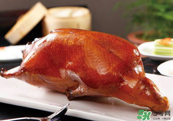 吃烤鴨會(huì)長(zhǎng)胖嗎？晚上吃烤鴨會(huì)胖嗎？